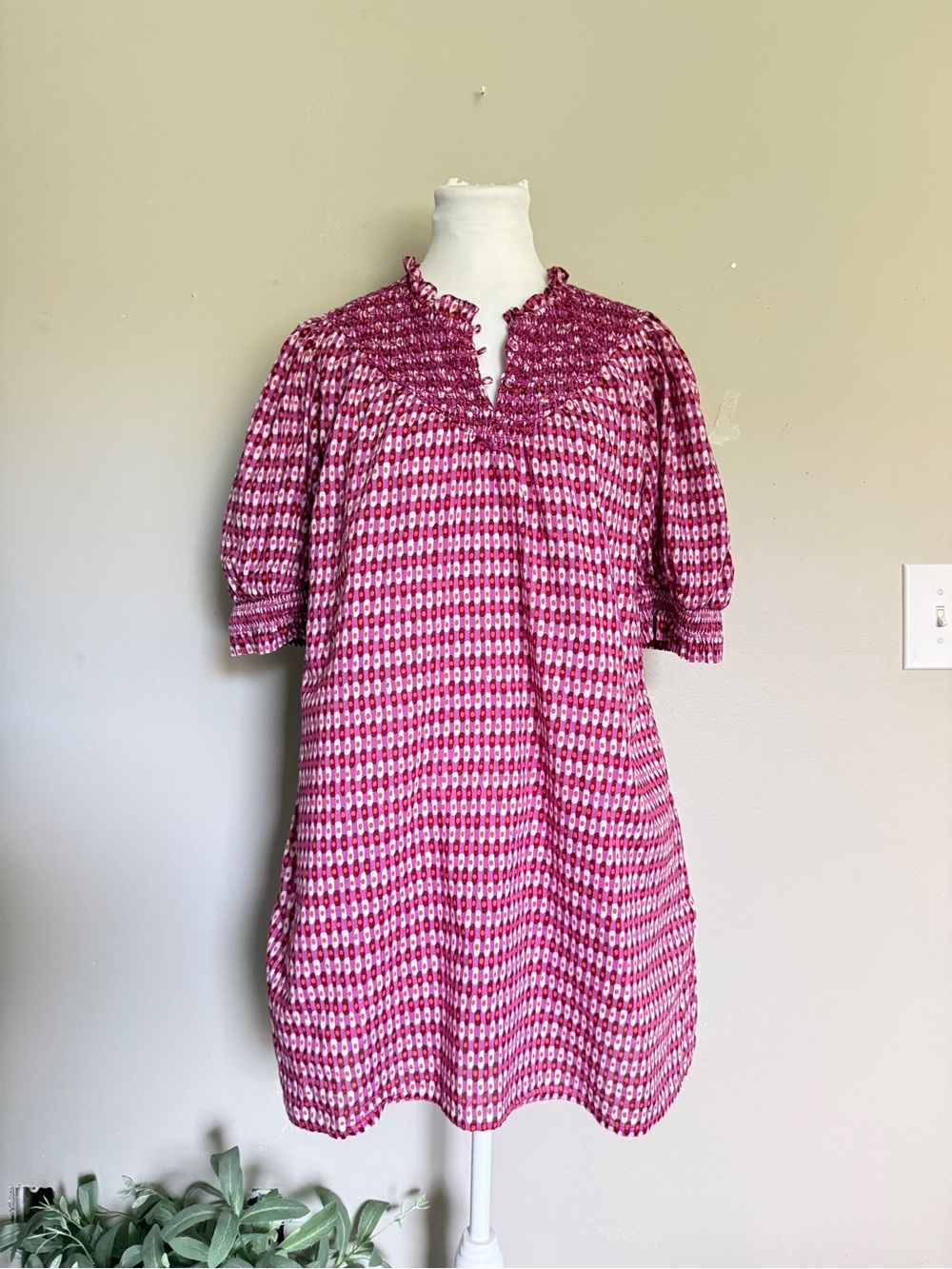 Olivia James Feminine Pink Patterned Smocked Mini Dress Large